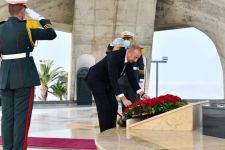 President Ilham Aliyev visits Martyrs Memorial, National Museum of Moudjahid in Algiers (PHOTO/VIDEO)