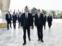 President Ilham Aliyev visits Martyrs Memorial, National Museum of Moudjahid in Algiers (PHOTO/VIDEO)