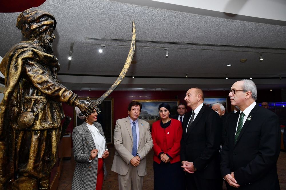 President Ilham Aliyev visits Martyrs Memorial, National Museum of Moudjahid in Algiers (PHOTO/VIDEO)