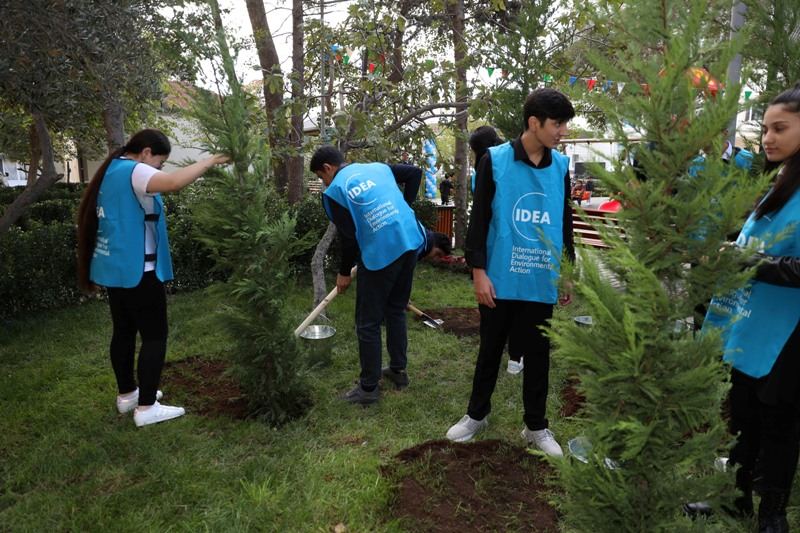 VP of Heydar Aliyev Foundation Leyla Aliyeva attends inauguration of another yard redeveloped under “Our yard” project (PHOTO)