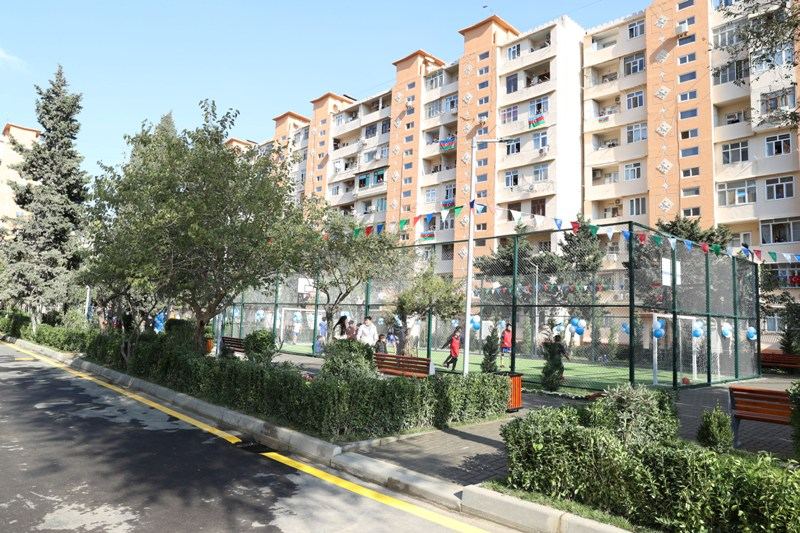 VP of Heydar Aliyev Foundation Leyla Aliyeva attends inauguration of another yard redeveloped under “Our yard” project (PHOTO)