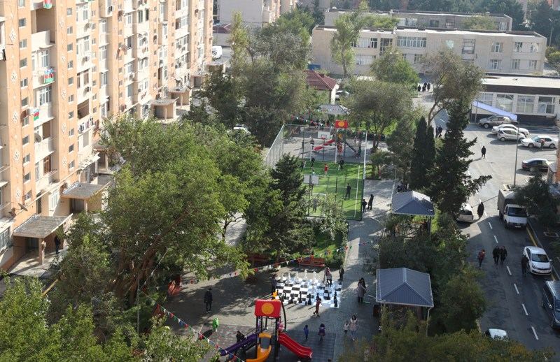 VP of Heydar Aliyev Foundation Leyla Aliyeva attends inauguration of another yard redeveloped under “Our yard” project (PHOTO)