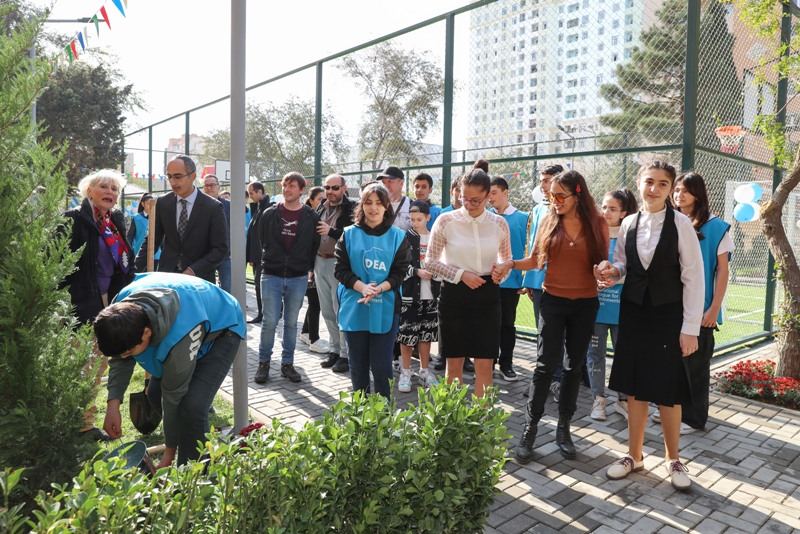 VP of Heydar Aliyev Foundation Leyla Aliyeva attends inauguration of another yard redeveloped under “Our yard” project (PHOTO)