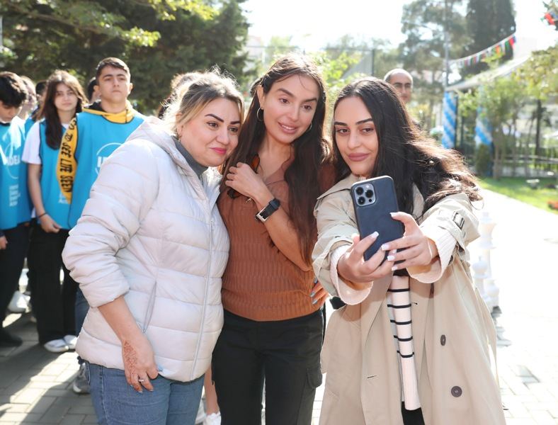 VP of Heydar Aliyev Foundation Leyla Aliyeva attends inauguration of another yard redeveloped under “Our yard” project (PHOTO)