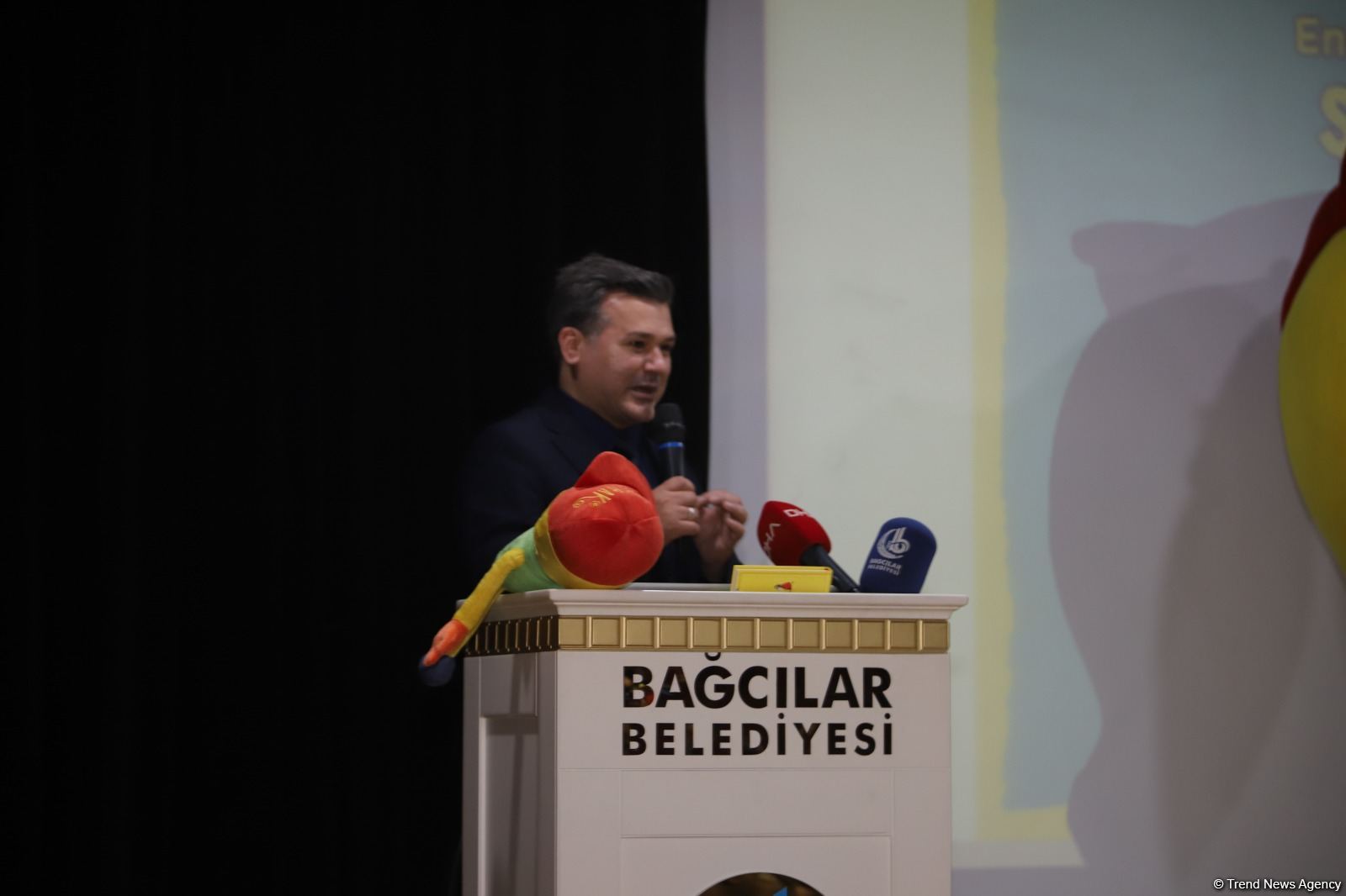 Подписан меморандум о сотрудничестве между медиаплатформой Turkic.World и известной турецкой писательницей Айше Гюль Кара Зорлу (ФОТО)