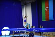 Стартовали соревнования 6-го первенства Баку по прыжкам на батуте (ФОТО)