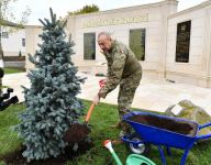 President Ilham Aliyev views conditions created at newly commissioned military unit of Defense Ministry in Fuzuli district (PHOTO/VIDEO)