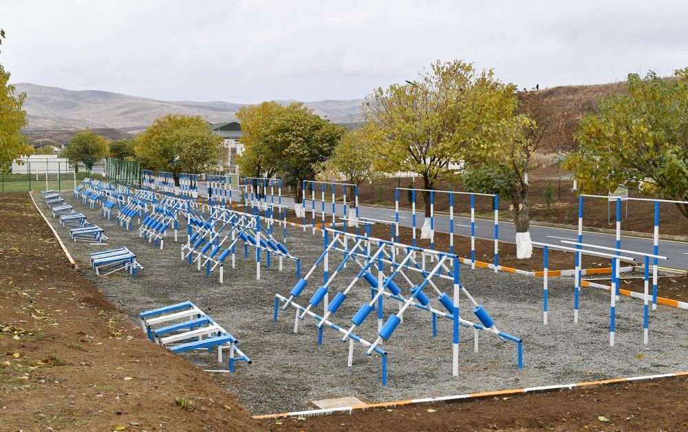 President Ilham Aliyev views conditions created at newly commissioned military unit of Defense Ministry in Fuzuli district (PHOTO/VIDEO)