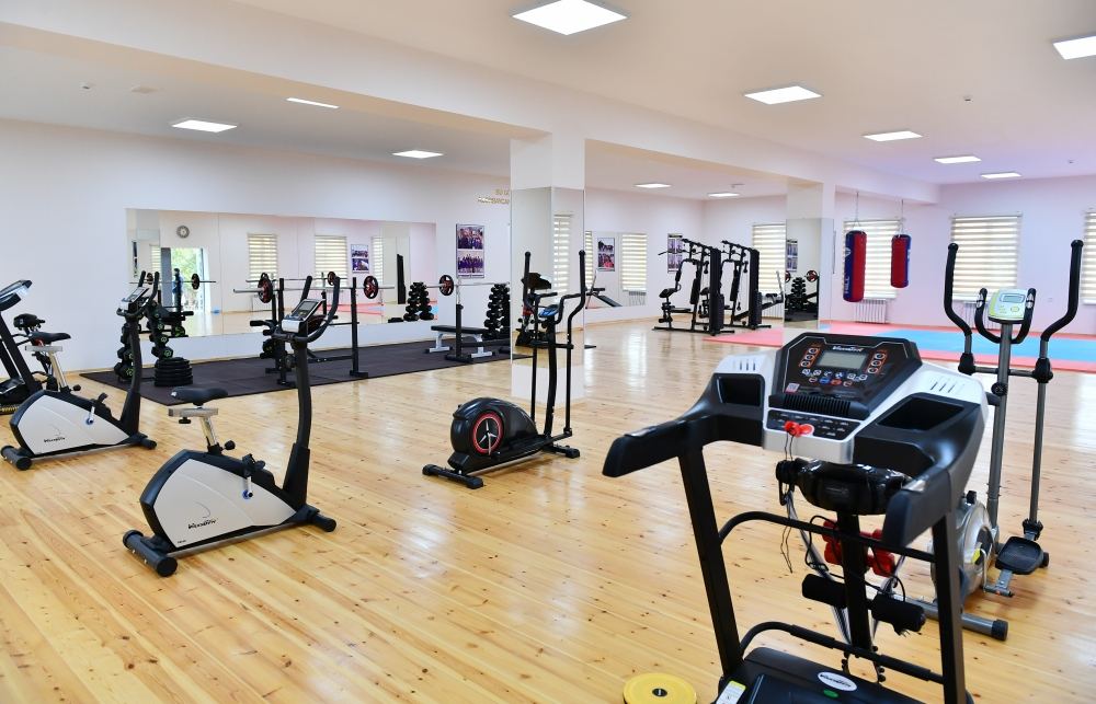 President Ilham Aliyev views conditions created at newly commissioned military unit of Defense Ministry in Fuzuli district (PHOTO/VIDEO)