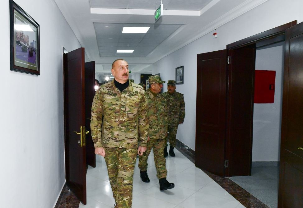 President Ilham Aliyev views conditions created at newly commissioned military unit of Defense Ministry in Fuzuli district (PHOTO/VIDEO)