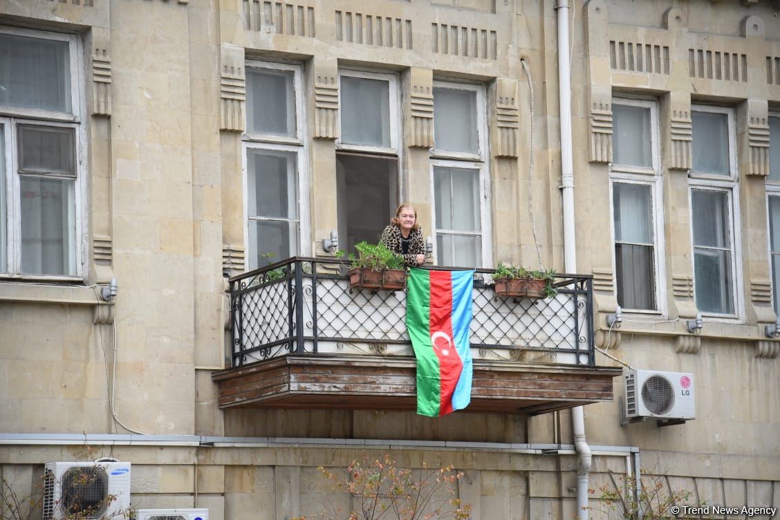 Procession with military bands in Baku on occasion of Victory Day (PHOTO/VIDEO)