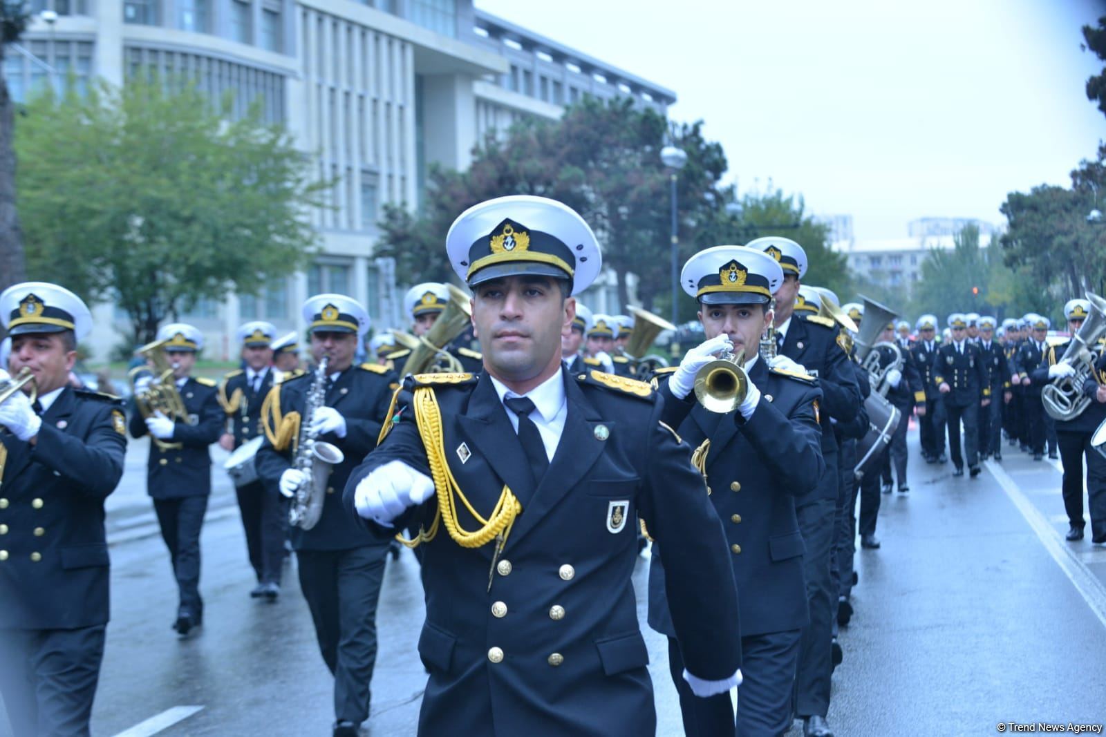 Procession with military bands in Baku on occasion of Victory Day (PHOTO/VIDEO)