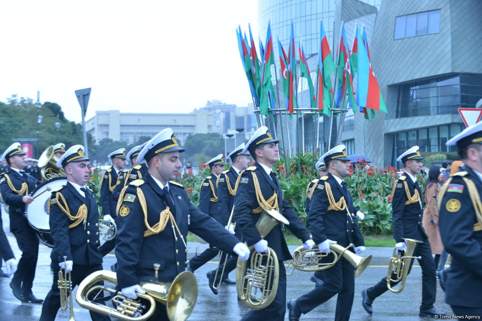 Procession with military bands in Baku on occasion of Victory Day (PHOTO/VIDEO)