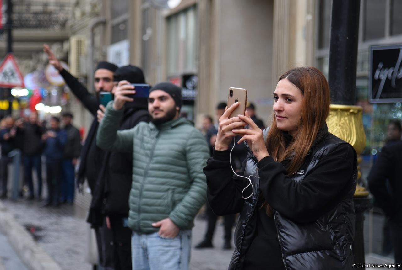 Procession with military bands in Baku on occasion of Victory Day (PHOTO/VIDEO)