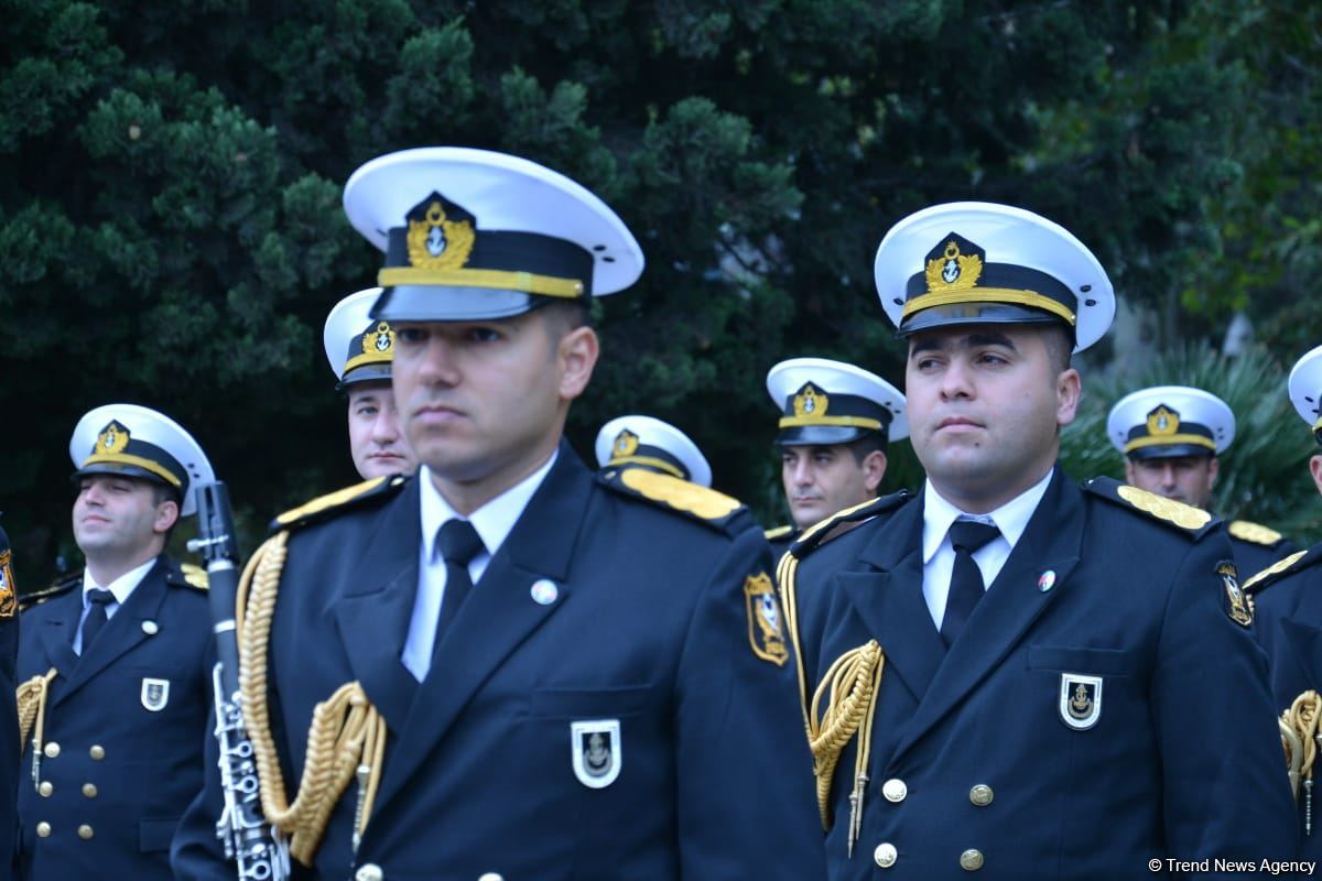 Procession with military bands in Baku on occasion of Victory Day (PHOTO/VIDEO)