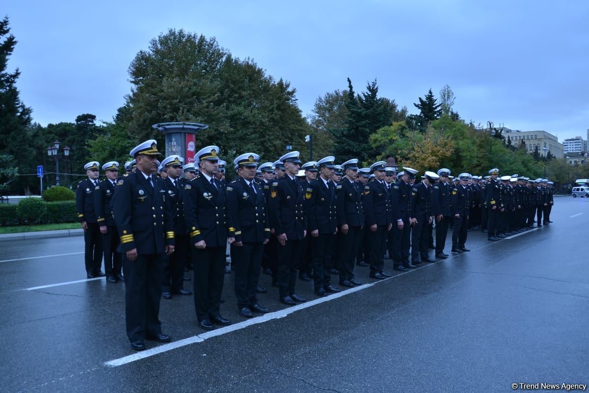 Procession with military bands in Baku on occasion of Victory Day (PHOTO/VIDEO)