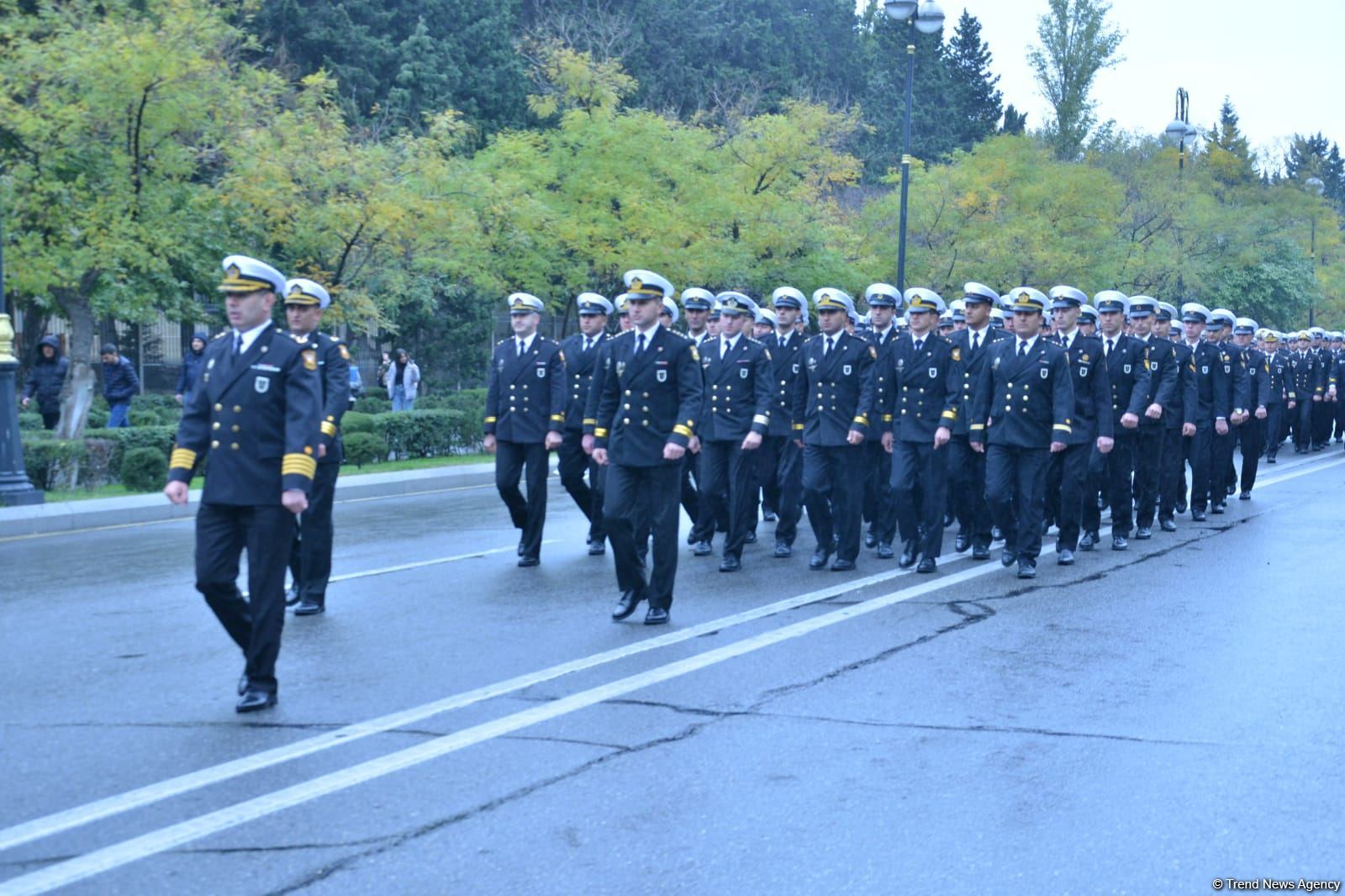 Procession with military bands in Baku on occasion of Victory Day (PHOTO/VIDEO)