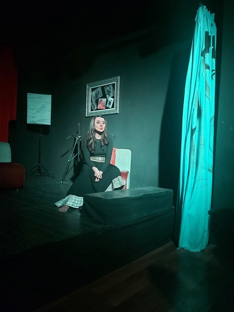 Однажды в Баку. "Крутой парень" обманывает наивную деревенскую девушку, но проходят годы… (ФОТО)