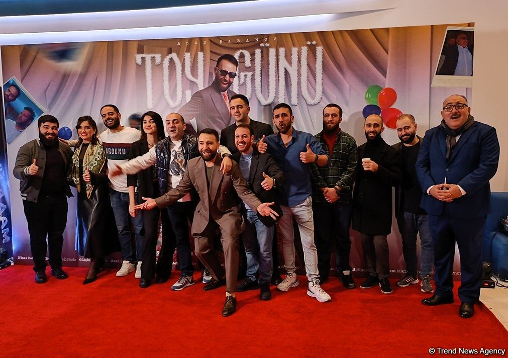 Xoşbəxt olun! В Баку провели свадьбу в стиле 90-х – палатка, кукла на капоте машины и гламурные гости (ФОТО)