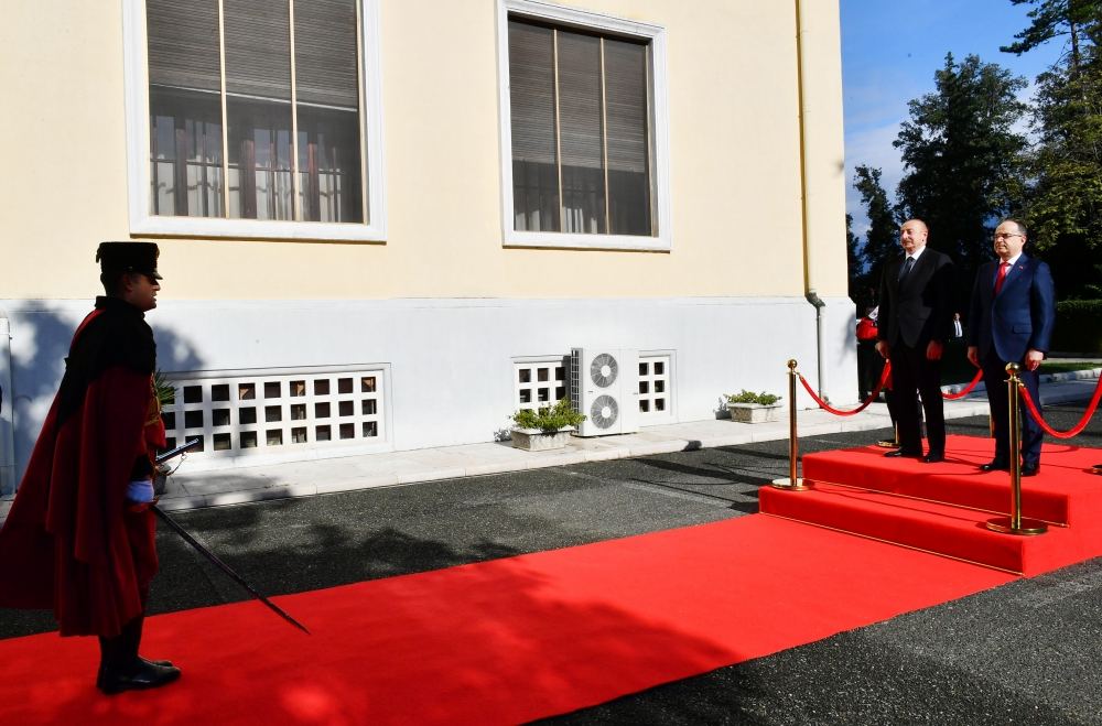 Official welcome ceremony held for President Ilham Aliyev in Tirana (PHOTO/VIDEO)