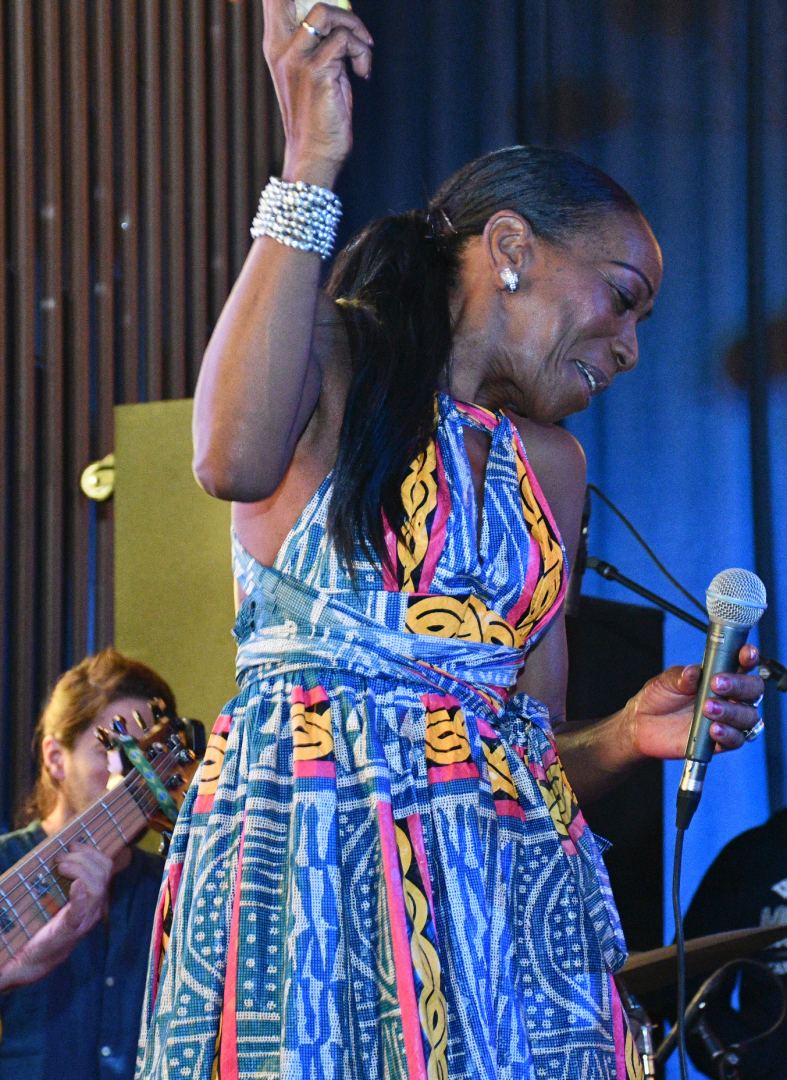 Baku Jazz Festival. Из летней Бразилии в осенний Азербайджан с зажигательной Элоизой Лоуренсо (ВИДЕО, ФОТО)