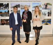 Таланты искренних сердец! В Баку открылась выставка работ особенных людей с участием звезды сериала "Долина волков" (ФОТО)