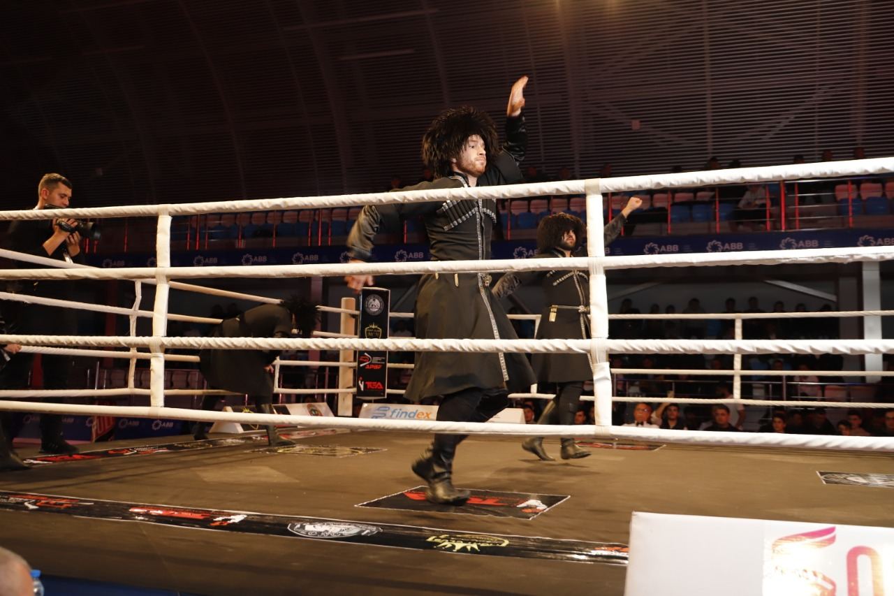 В Баку состоялась битва среди профессиональных боксеров за чемпионский пояс UBO (ФОТО)