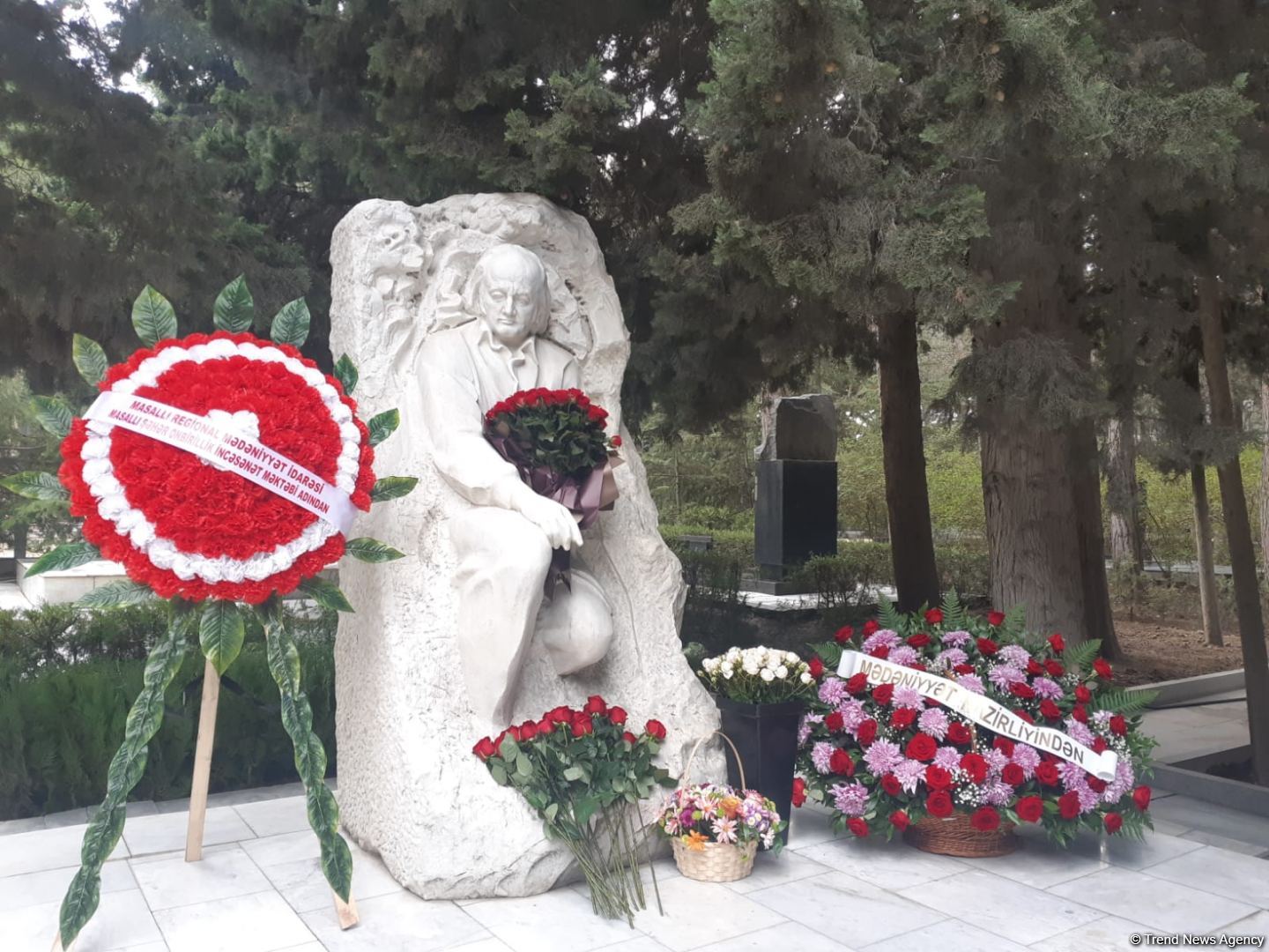 Его музыка будет звучать и через сто лет... - в Баку почтили память Фикрета Амирова (ФОТО)