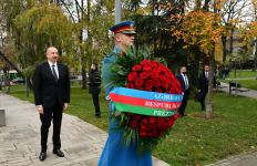 President Ilham Aliyev visits monuments to national leader Heydar Aliyev, Milorad Pavic in Tasmajdan park in Belgrade (PHOTO/VIDEO)