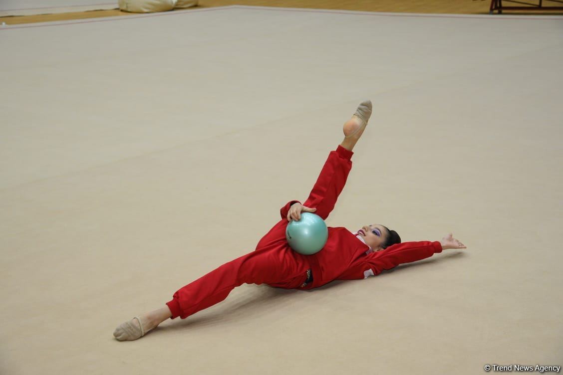Training for First 'Ojag' International Rhythmic Gymnastics Cup being held in Baku (PHOTO)