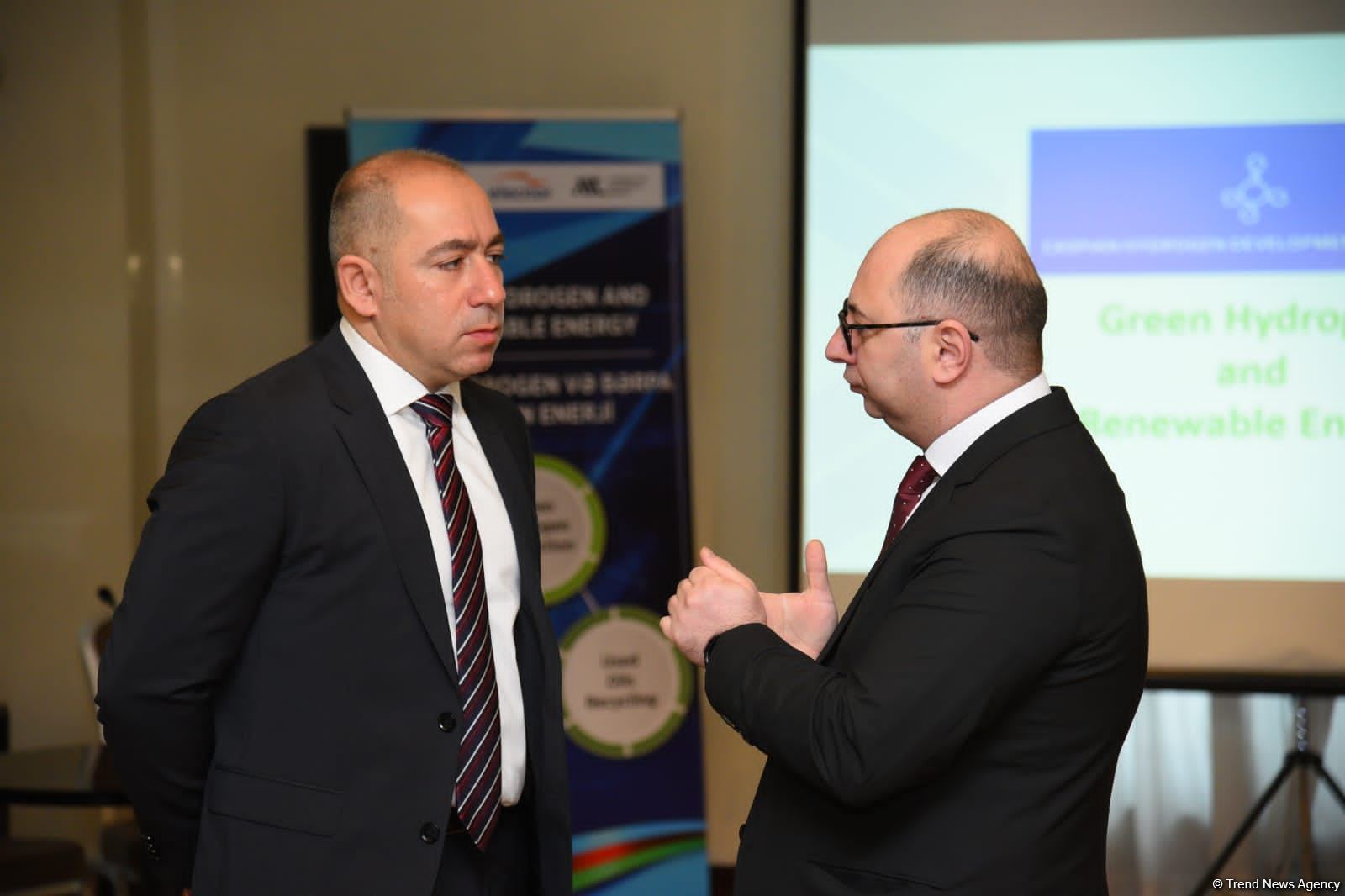 Baku hosts forum on green energy organized by Caspian Hydrogen Development Group (PHOTO)