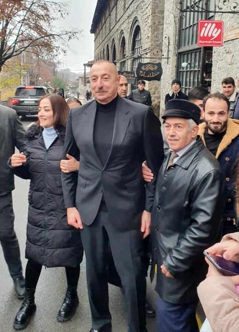 President Ilham Aliyev, First Lady Mehriban Aliyeva view reconstruction work at "Yukhari Bash" National Historical-Architectural Reserve in Shaki (PHOTO/VIDEO)