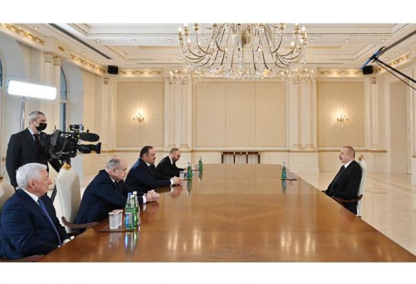 President Ilham Aliyev receives Head of Russia's Dagestan Republic (PHOTO)