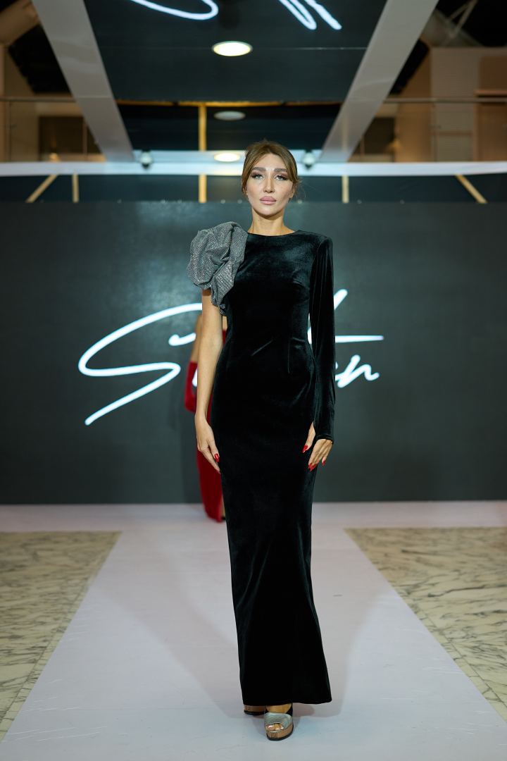 Azerbaijan Fashion Week 2022 – от одеяний кочевников и элегантных хиджабов до волшебной птицы Хумо (ФОТО)
