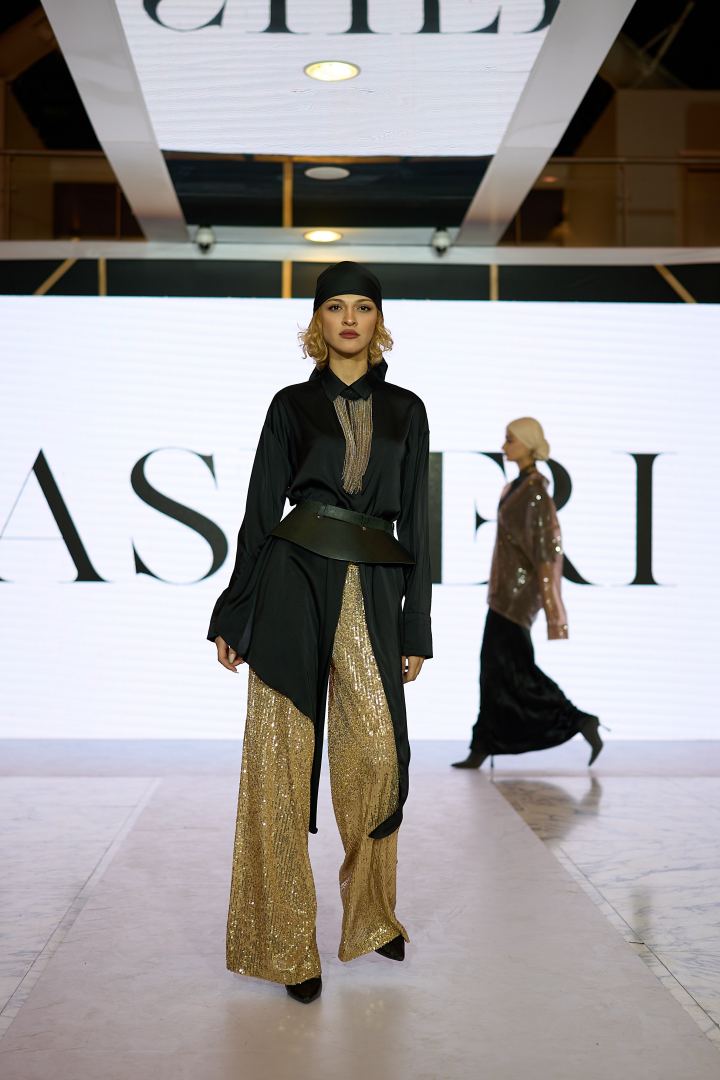 Azerbaijan Fashion Week 2022 – от одеяний кочевников и элегантных хиджабов до волшебной птицы Хумо (ФОТО)