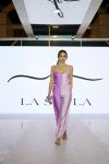 Azerbaijan Fashion Week 2022 – от одеяний кочевников и элегантных хиджабов до волшебной птицы Хумо (ФОТО)