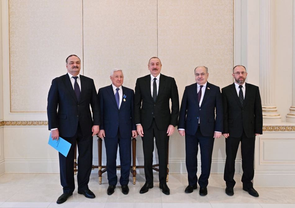 President Ilham Aliyev receives Head of Russia's Dagestan Republic (PHOTO)