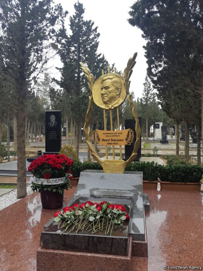 Его деятельность была разносторонней и плодотворной… - В Баку почтили память Ахмеда Бакиханова (ФОТО)