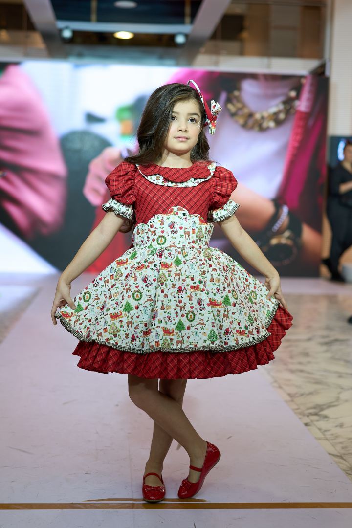 Azerbaijan Fashion Week 2022 - от легионеров и свадебных платьев до адаптивной моды  (ФОТО)