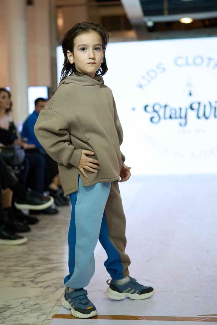 Azerbaijan Fashion Week 2022 - от легионеров и свадебных платьев до адаптивной моды  (ФОТО)