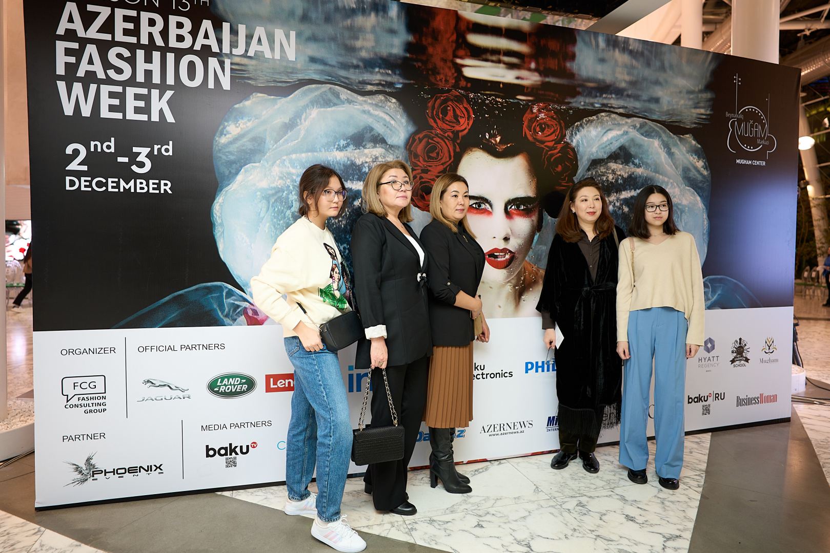 Azerbaijan Fashion Week 2022 - от легионеров и свадебных платьев до адаптивной моды  (ФОТО)