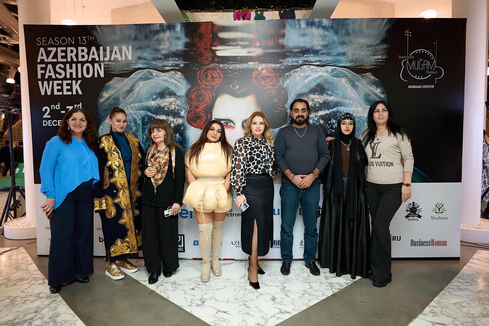 Azerbaijan Fashion Week 2022 - от легионеров и свадебных платьев до адаптивной моды  (ФОТО)