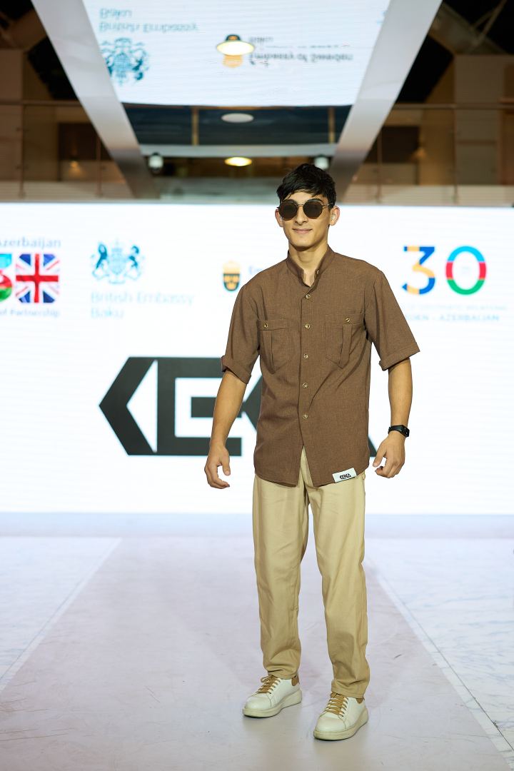 Azerbaijan Fashion Week 2022 - от легионеров и свадебных платьев до адаптивной моды  (ФОТО)