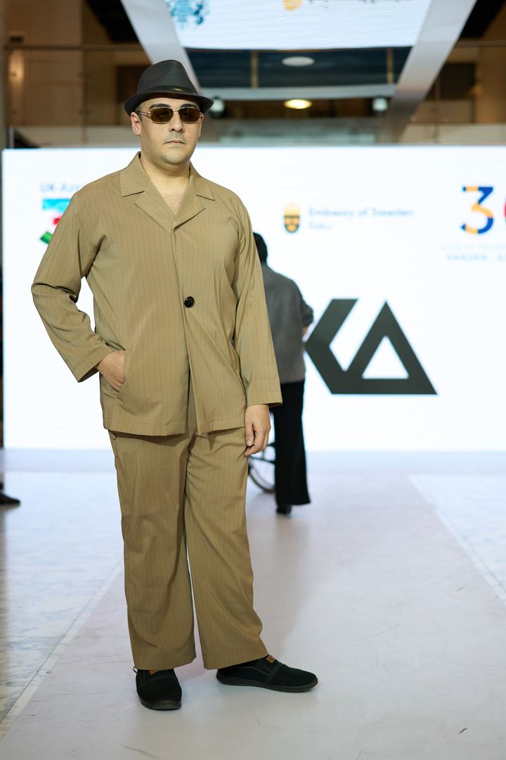 Azerbaijan Fashion Week 2022 - от легионеров и свадебных платьев до адаптивной моды  (ФОТО)