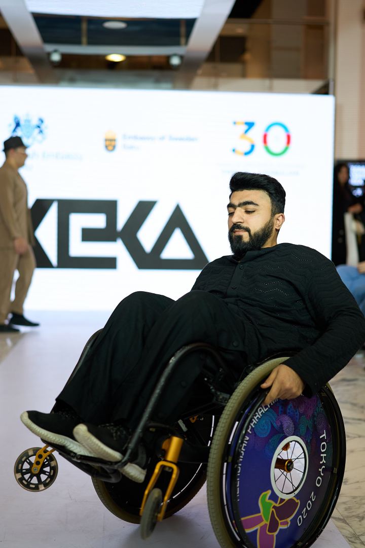 Azerbaijan Fashion Week 2022 - от легионеров и свадебных платьев до адаптивной моды  (ФОТО)