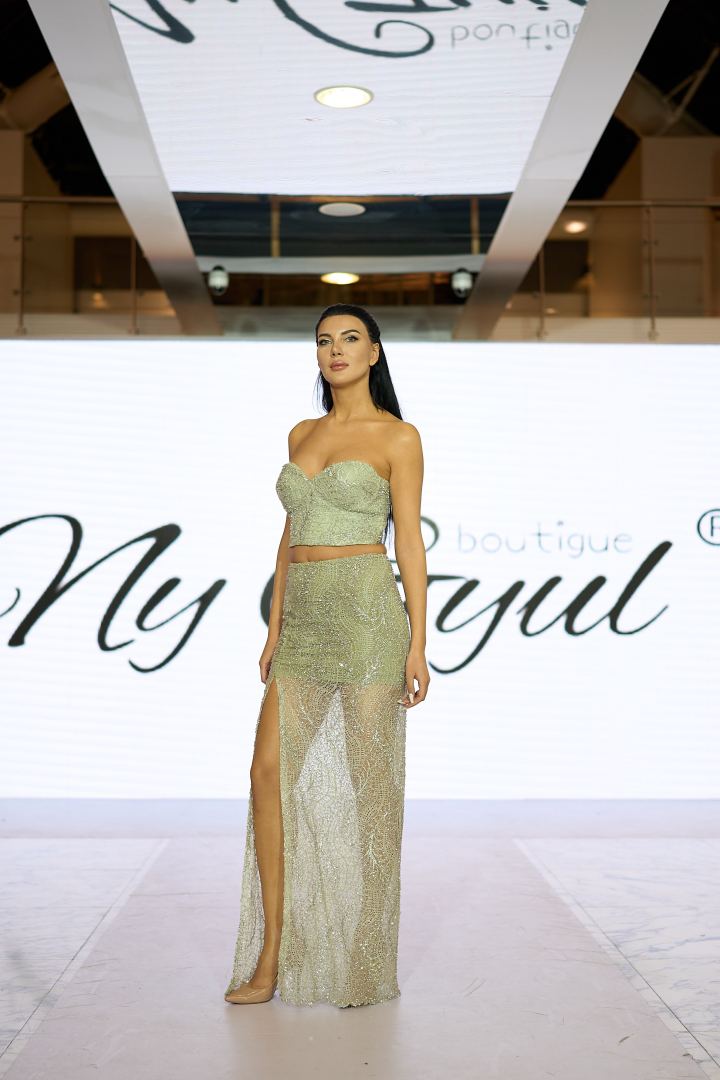 Azerbaijan Fashion Week 2022 - от легионеров и свадебных платьев до адаптивной моды  (ФОТО)