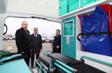 Президент Ильхам Алиев ознакомился с новоприобретенной техникой специального назначения и автомобилями скорой медицинской помощи (ФОТО)