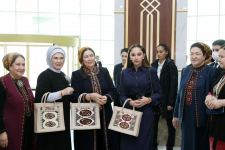 First VP of Azerbaijan Mehriban Aliyeva views exhibitions of fine and decorative arts in Turkmenbashi (PHOTO/VIDEO)