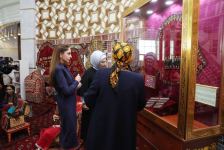 First VP of Azerbaijan Mehriban Aliyeva views exhibitions of fine and decorative arts in Turkmenbashi (PHOTO/VIDEO)