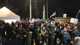 Peaceful protesters once again sing national anthem of Azerbaijan near Shusha (PHOTO/VIDEO)